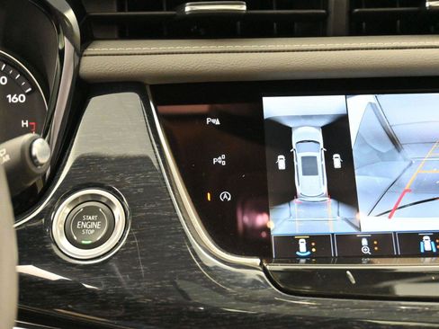 Certified 2023 Cadillac XT6 Premium Luxury w/ Technology Package image 23