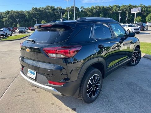 New 2026 Chevrolet TrailBlazer LT FWD image 8