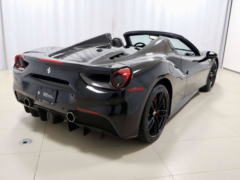 Used 2019 Ferrari 488 Spider RWD image 5