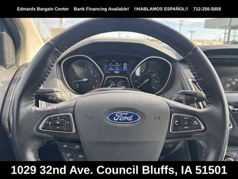 Used 2015 Ford Focus Titanium FWD image 17