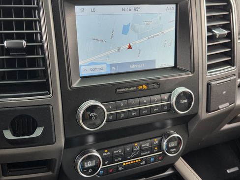 Used 2020 Ford Expedition XLT w/ Equipment Group 202A RWD image 18