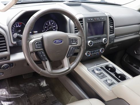 Used 2020 Ford Expedition Max XLT w/ Equipment Group 202A image 7