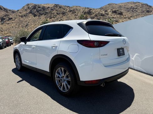 Used 2019 MAZDA CX-5 Grand Touring w/ GT Premium Package FWD image 3