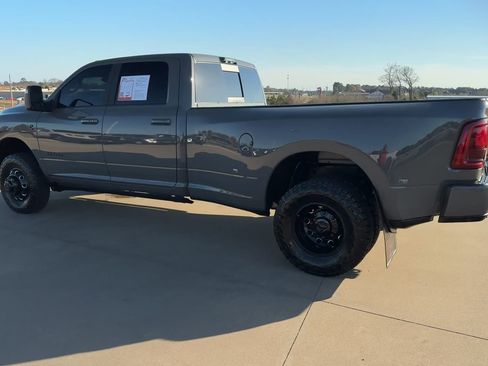 Used 2025 RAM 3500 Laramie image 7