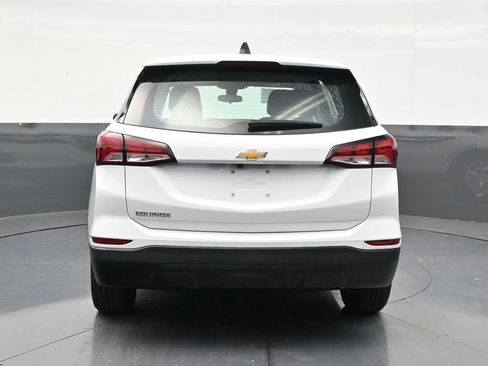 Used 2024 Chevrolet Equinox LS FWD image 4