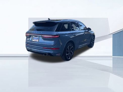 Used 2024 Lincoln Corsair Grand Touring image 7