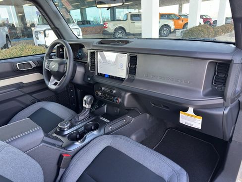 New 2025 Ford Bronco 2-Door image 27