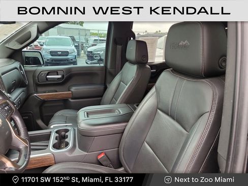 Used 2021 Chevrolet Silverado 1500 High Country image 12
