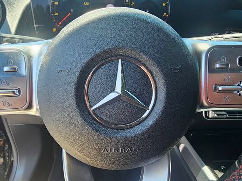 Used 2023 Mercedes-Benz GLB 250 image 22