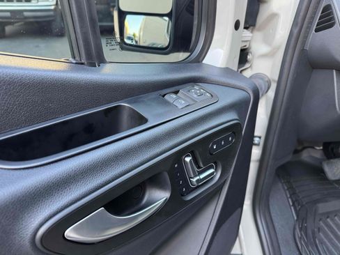 Used 2024 Mercedes-Benz Sprinter 2500 image 8