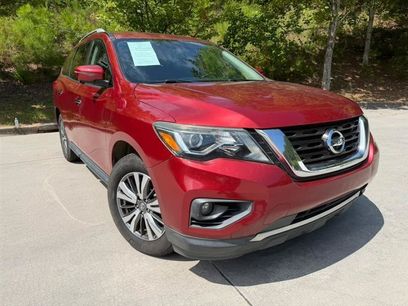 Used 2017 Nissan Pathfinder SL