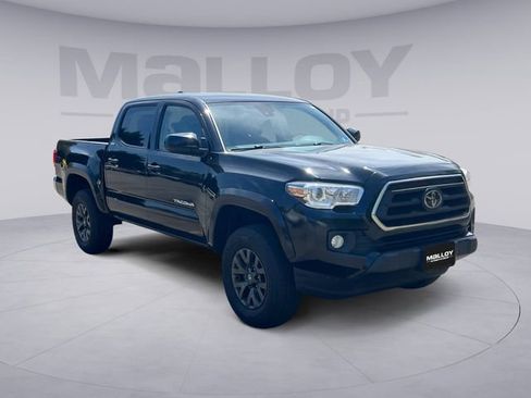 Used 2023 Toyota Tacoma SR5 AWD/4WD image 7