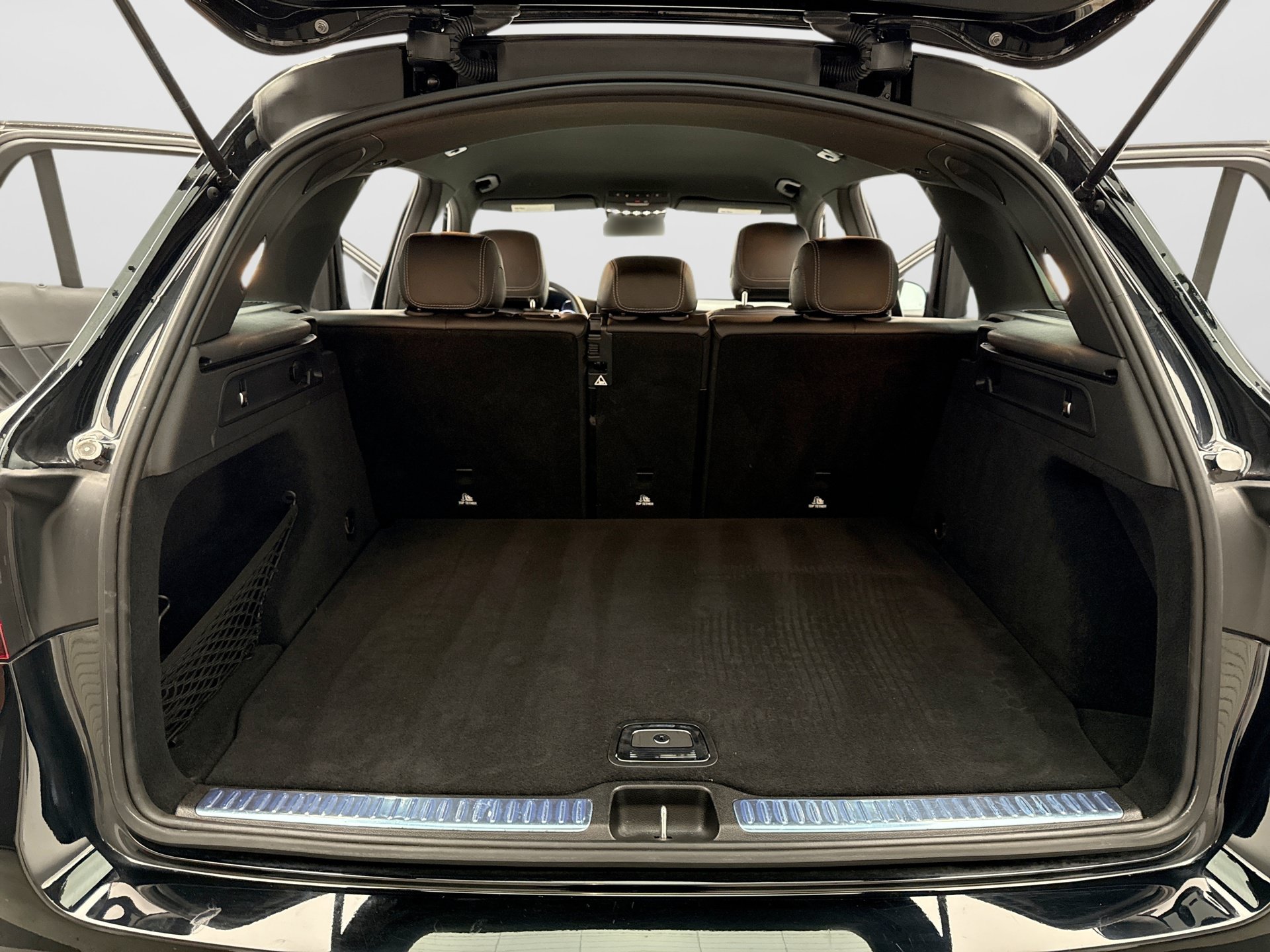 Used 2022 Mercedes-Benz GLC 300 4MATIC image 17