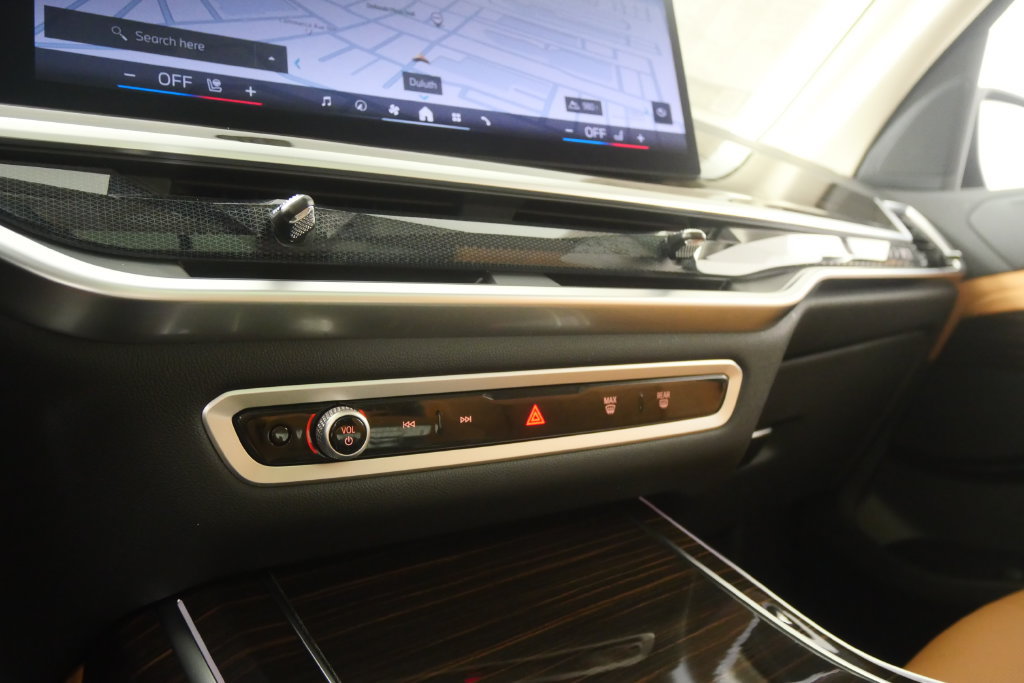 Certified 2024 BMW X7 xDrive40i AWD/4WD image 25