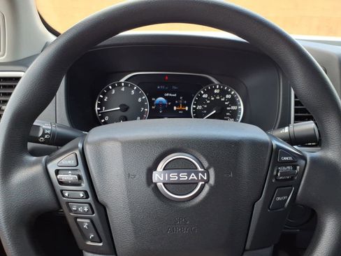 Used 2022 Nissan Frontier SV RWD image 29