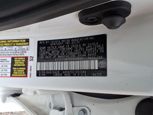 Used 2024 Toyota Camry SE w/ Cold Weather Package FWD image 28