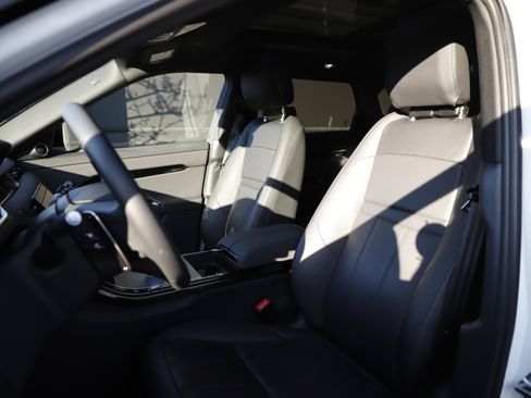 Certified 2025 Land Rover Range Rover Evoque S image 19