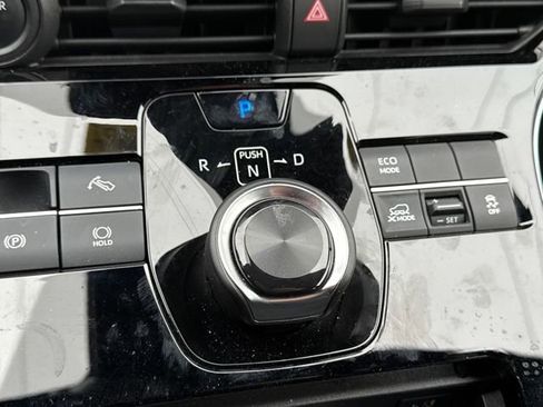 Used 2024 Toyota bZ4X XLE w/ Weather Package image 27