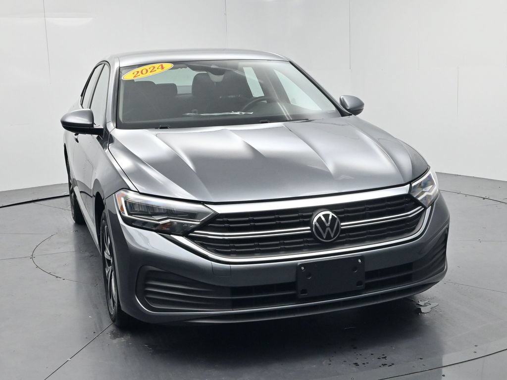 Used 2024 Volkswagen Jetta S FWD image 2