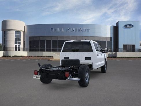 New 2026 Ford F350 4x4 Crew Cab Super Duty image 8