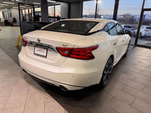 Used 2016 Nissan Maxima SR image 5