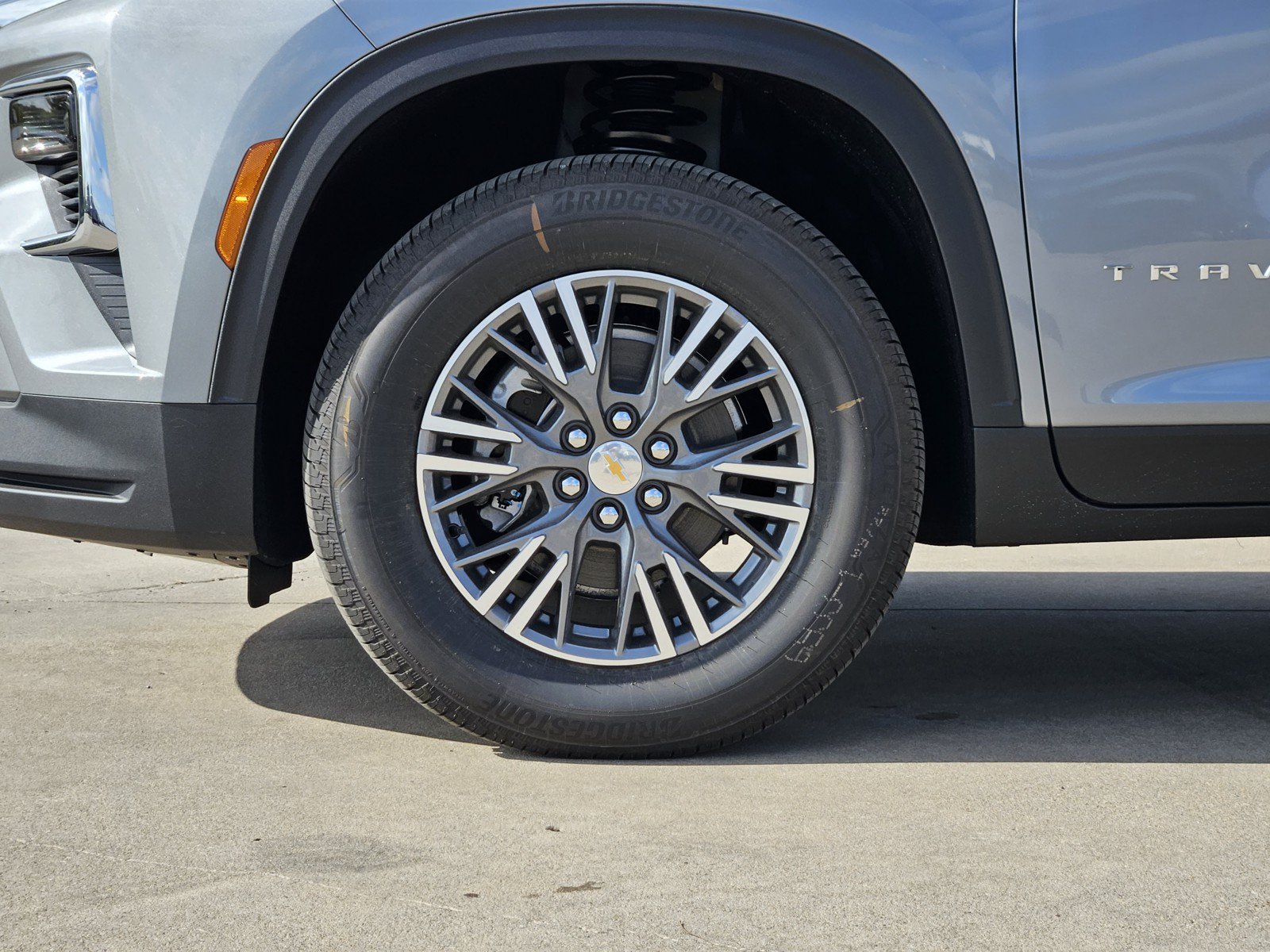 New 2027 Chevrolet Traverse LT w/ Driver Confidence Package FWD image 7