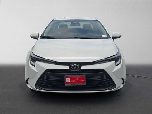 Certified 2026 Toyota Corolla LE FWD image 8