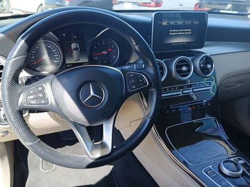Used 2019 Mercedes-Benz GLC 300 image 20