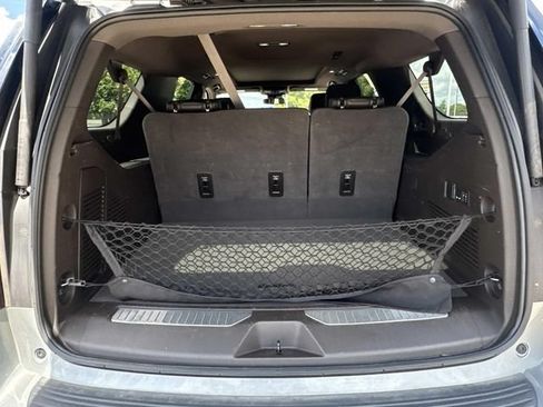Used 2024 GMC Yukon XL Denali RWD image 13