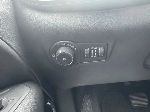 Used 2022 Jeep Compass Trailhawk w/ Trailhawk Elite Group AWD/4WD image 22