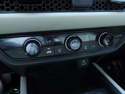 Certified 2024 Honda HR-V LX image 21