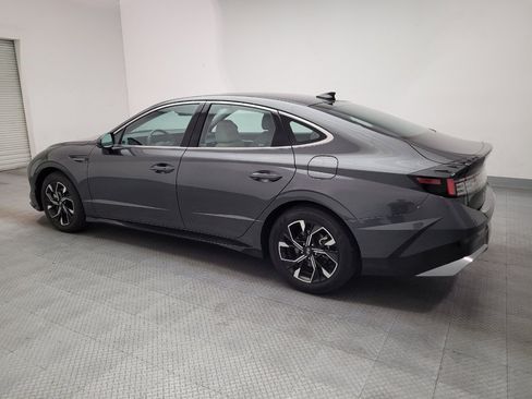 Used 2025 Hyundai Sonata SEL FWD image 3