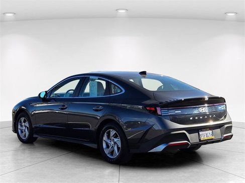 Certified 2025 Hyundai Sonata SE image 5