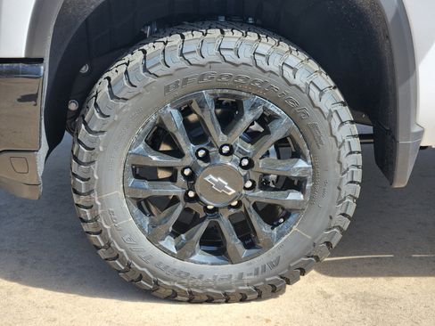 New 2026 Chevrolet Silverado 2500 LT w/ Trail Boss Package image 18