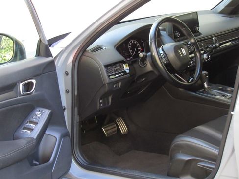 Used 2022 Honda Civic Sport image 10