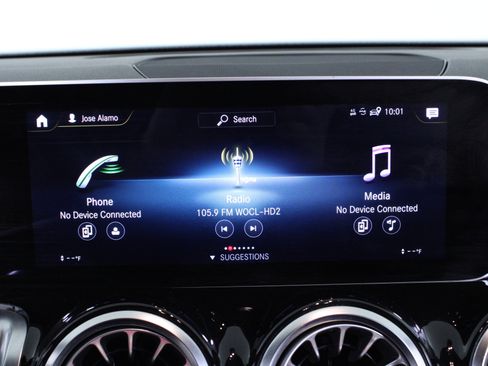 Used 2020 Mercedes-Benz GLB 250 4MATIC image 27