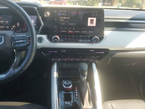 Certified 2024 GMC Canyon AT4X image 10