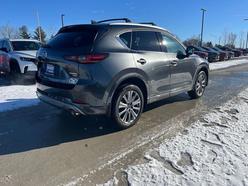 Used 2025 MAZDA CX-5 Signature image 10