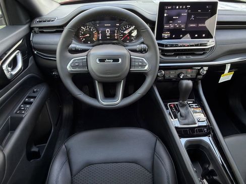 New 2026 Jeep Compass Latitude AWD/4WD image 11