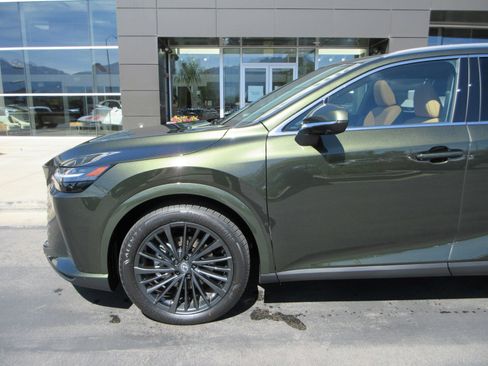 Used 2026 Lexus RX 350h w/ Convenience Package AWD/4WD image 2