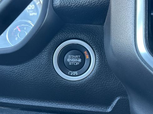 Certified 2022 RAM 2500 Big Horn image 21