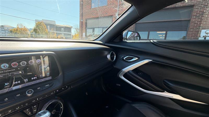 Used 2017 Chevrolet Camaro SS Coupe w/ 2SS RWD image 29