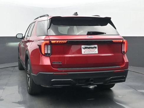 Used 2025 Ford Explorer ST-Line w/ Premium Package RWD image 4