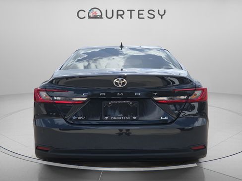 Certified 2026 Toyota Camry LE image 5