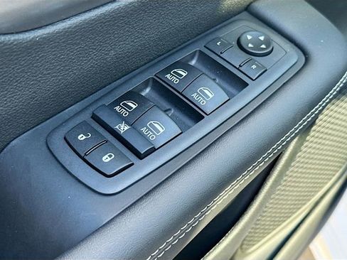 New 2026 Chrysler Pacifica Select image 18