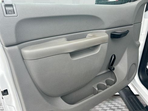 Used 2011 GMC Sierra 3500 W/T RWD image 15