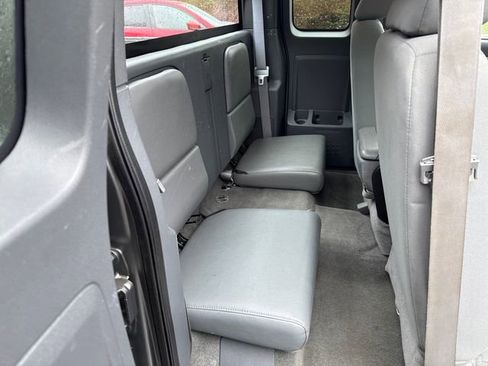 Used 2007 Dodge Dakota ST image 12