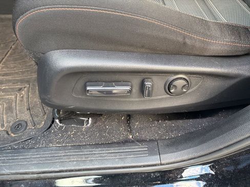 Used 2023 Honda CR-V Sport image 9