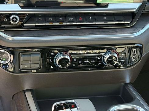 New 2026 GMC Sierra 1500 SLT w/ SLT Premium Plus Package image 11