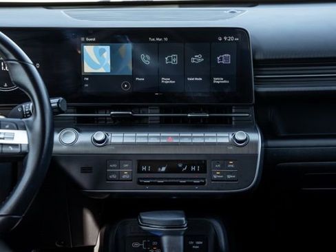 Used 2024 Hyundai Kona SEL image 18